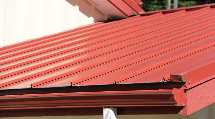 Professional metal roof installation in Lynn, IN